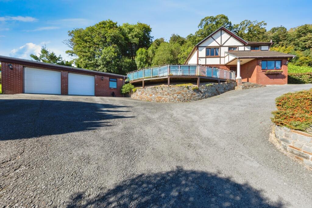 Main image of property: Cwm Ystrad Park, Johnstown, Carmarthen, Carmarthenshire, SA31