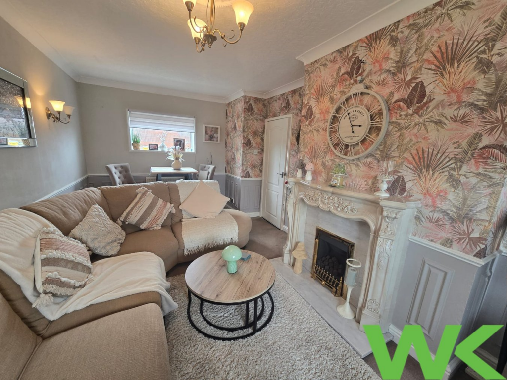 Apartment in Sandwell, West Midlands - View 3