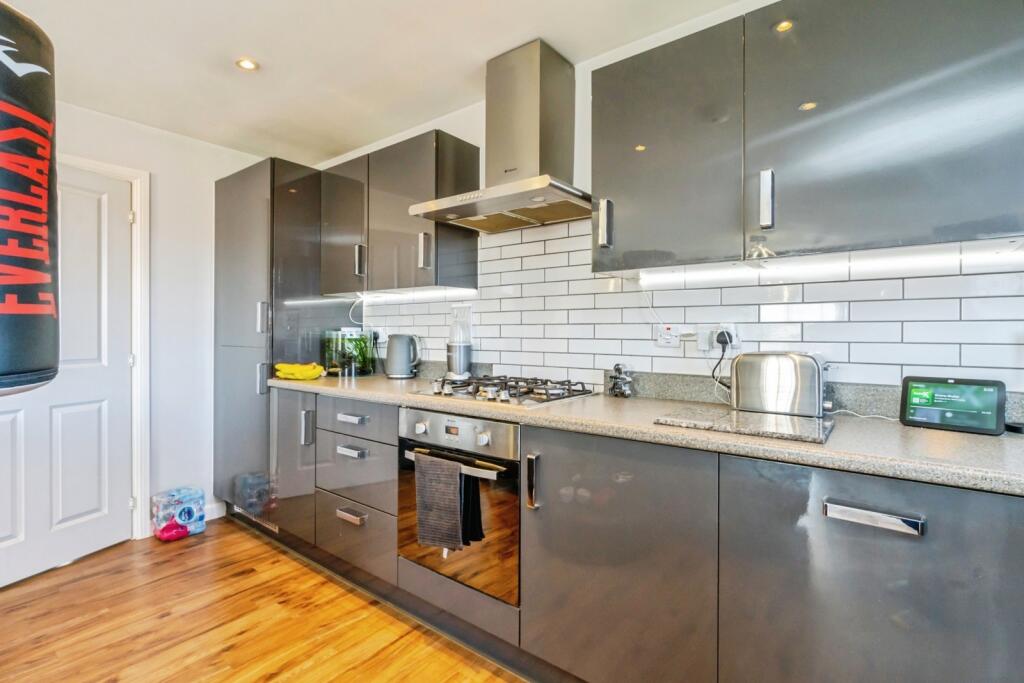 Apartment in Portsmouth - View 4