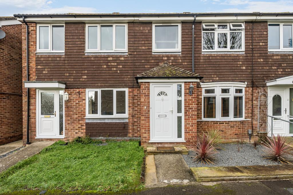 Main image of property: Robertsfield, Thatcham, RG19