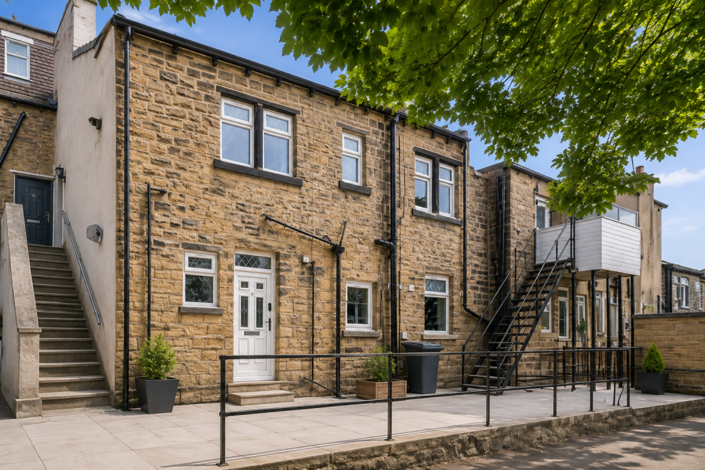 Apartment in Bradford - More