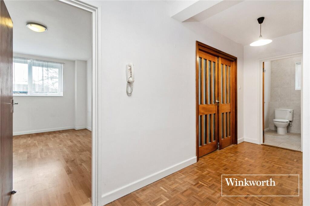 Regent Court, 190 Ballards Lane, Finchley, London, N3 - View 5