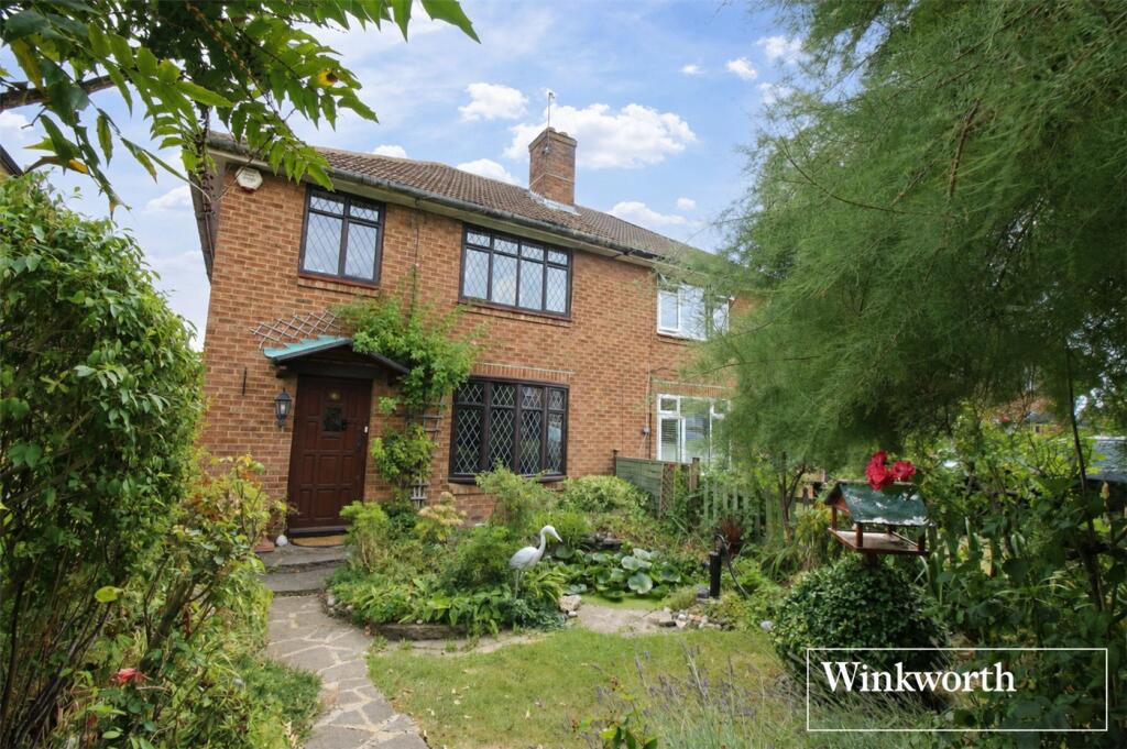 Main image of property: Featherstone Gardens, Borehamwood, Hertfordshire, WD6