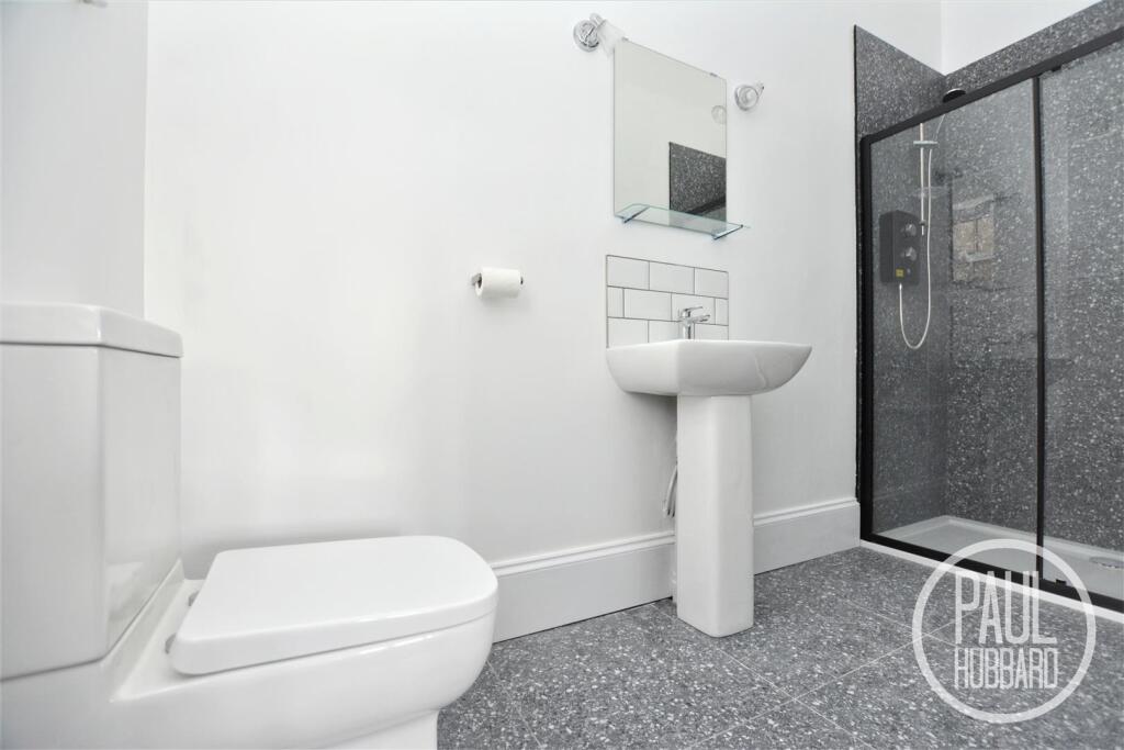 Apartment in East Suffolk, Lowestoft - View 2