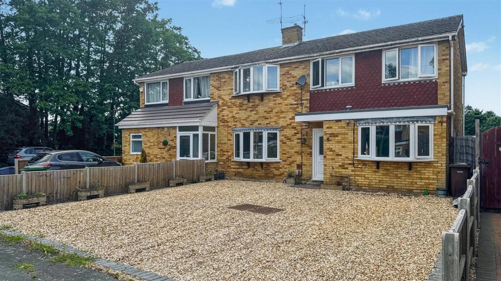 Main image of property: Tay Close, Farnborough
