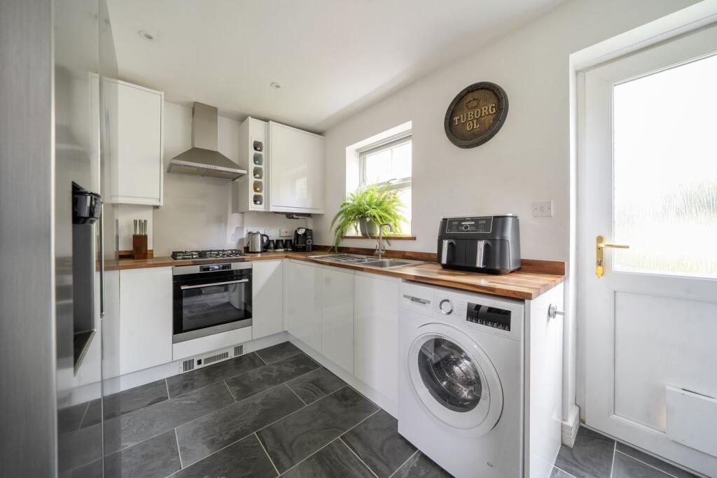 Osmond Drive, Wells, BA5 photo 4