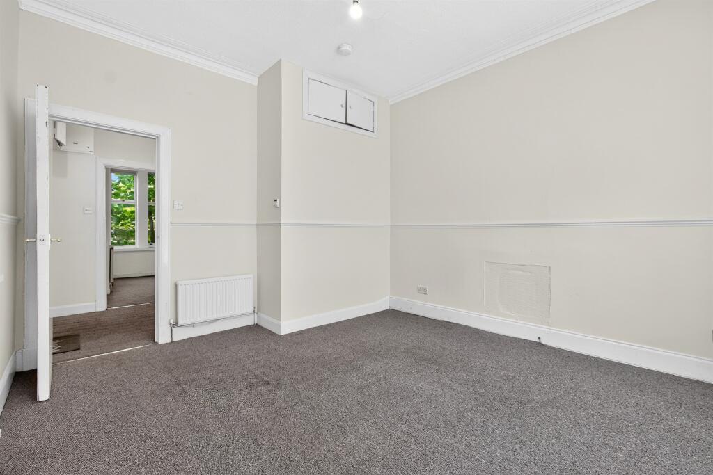 Apartment in Glasgow - More