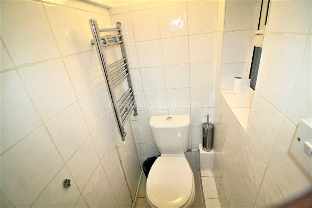 Apartment in Reading, Newtown - View 4