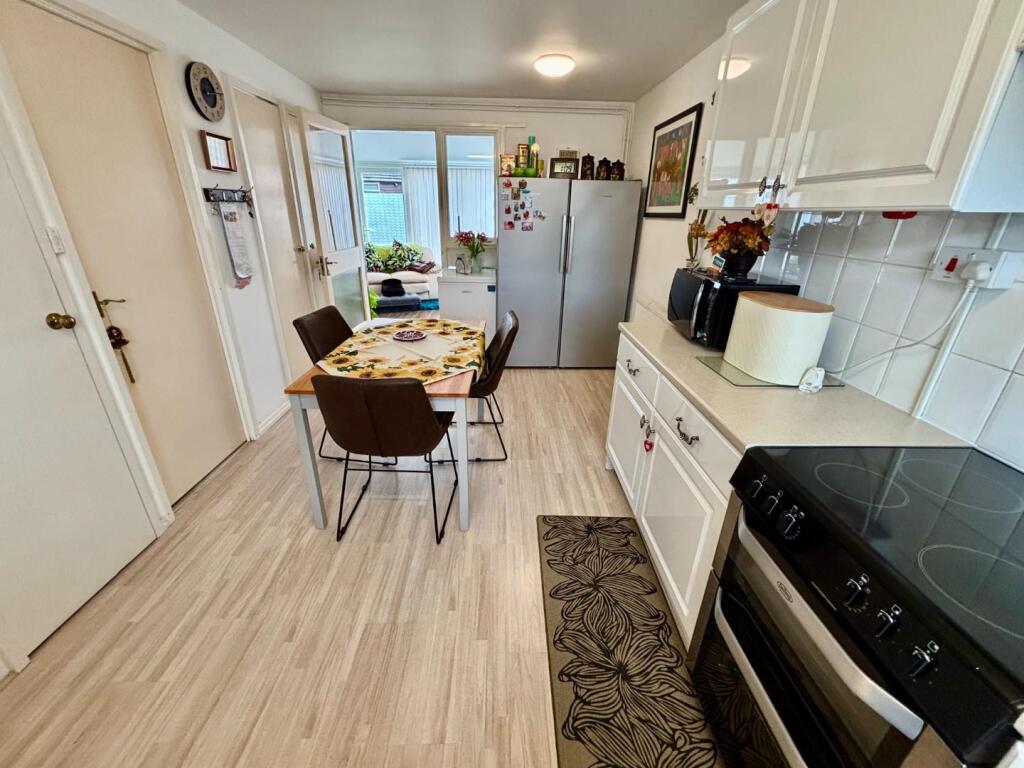 House in Northampton, Lings - View 4