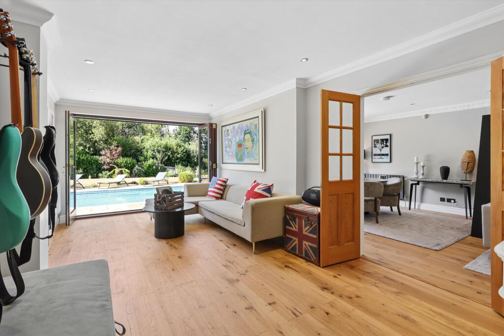 House in Kingston upon Thames - View 5