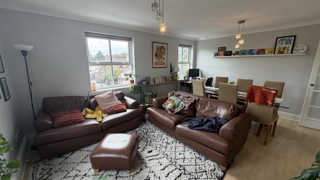 Apartment in Manchester - View 4