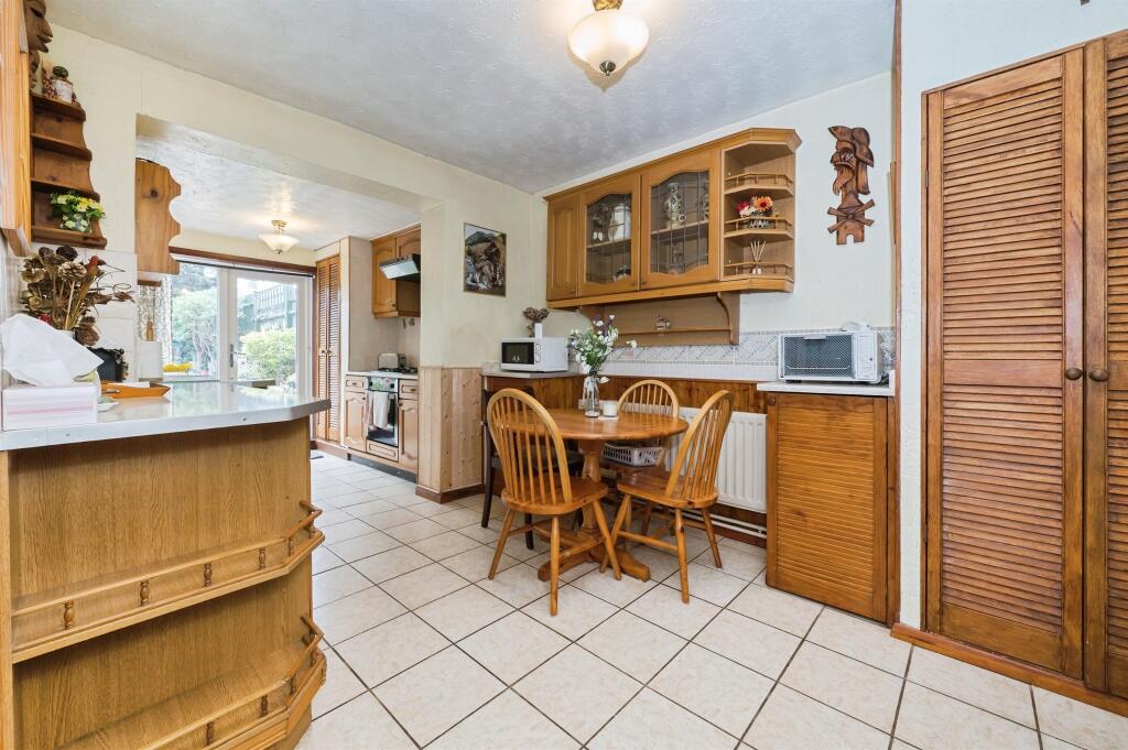 House in Southampton - View 4