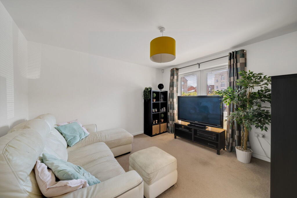 Apartment in Dartford - View 5