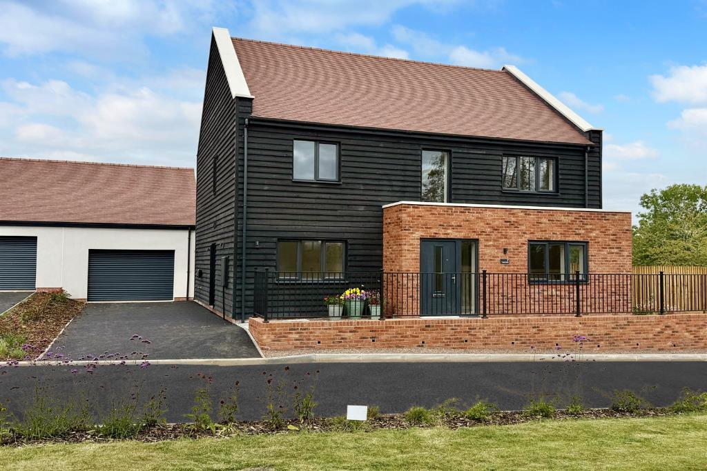 4-bed detached on Monkhide, Hereford, £675,000
