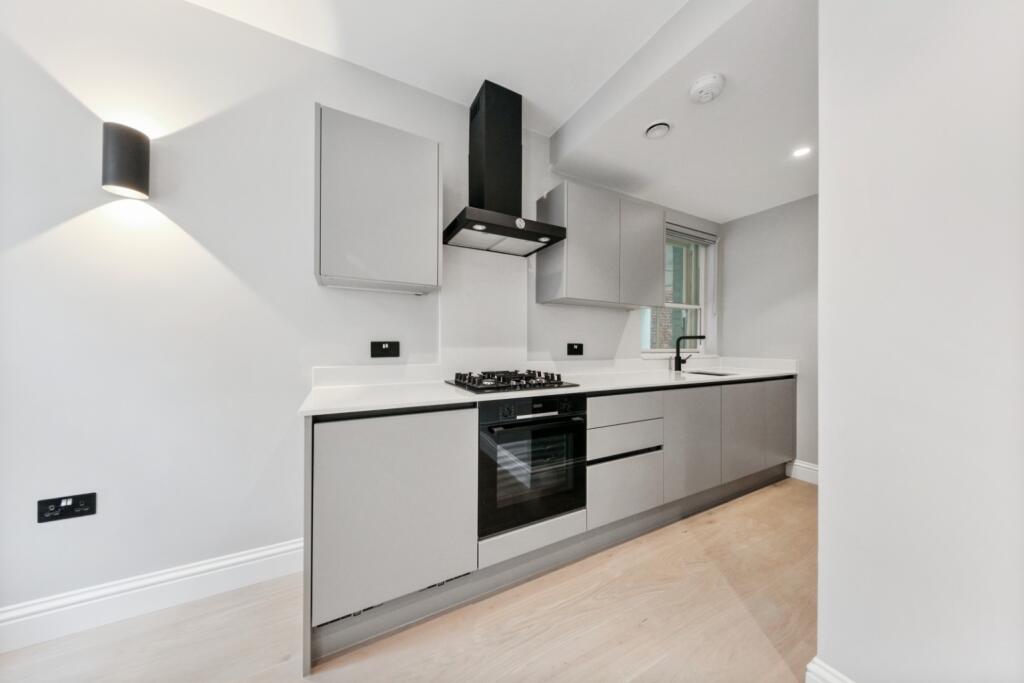 Apartment in London - View 4