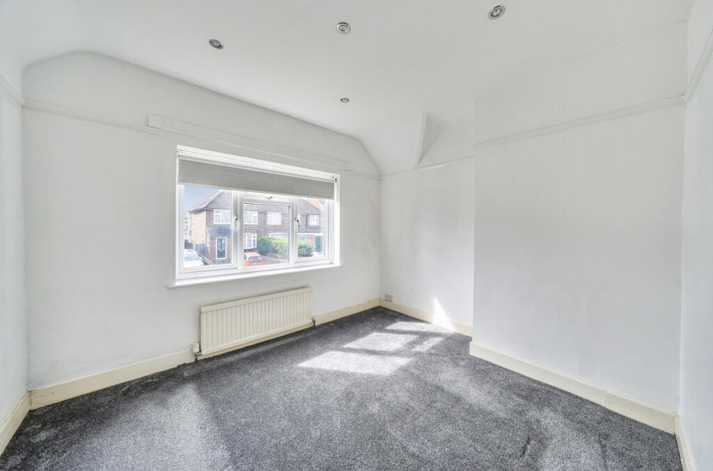 House in Luton - More