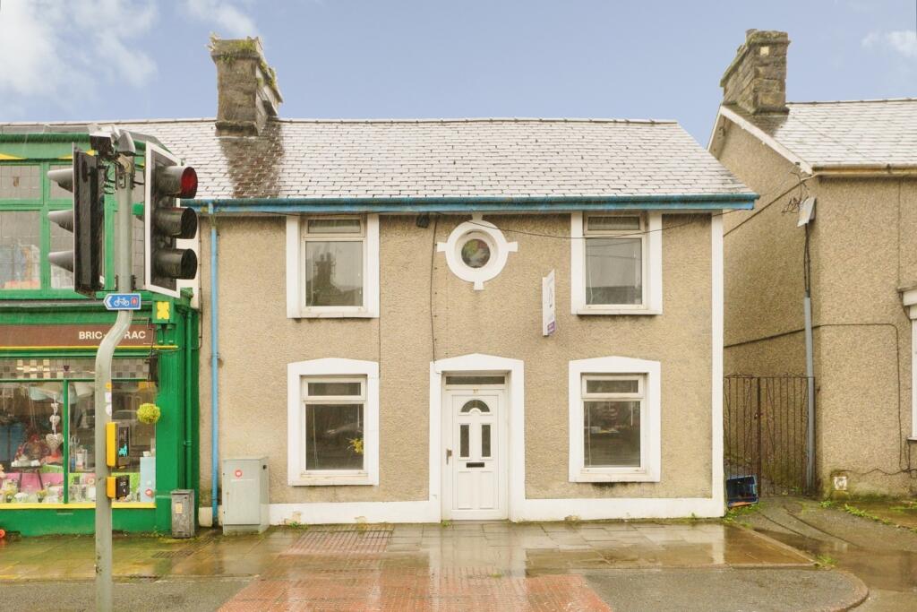 Main image of property: Church Street, Penrhyndeudraeth, Gwynedd, LL48