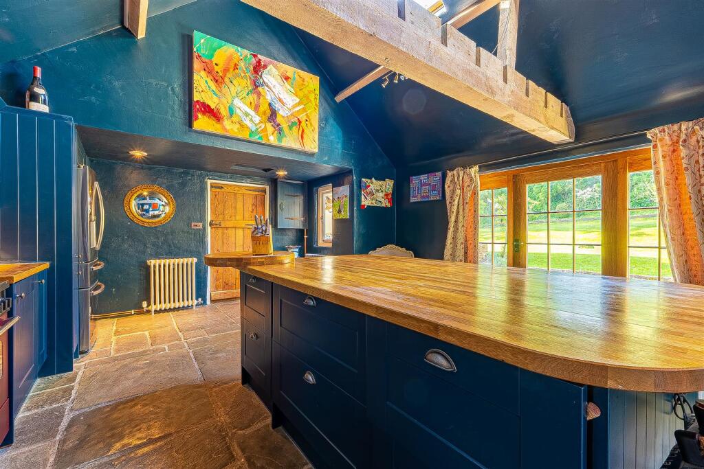 4-bed detached on Stubhampton, Blandford Forum, £925,000