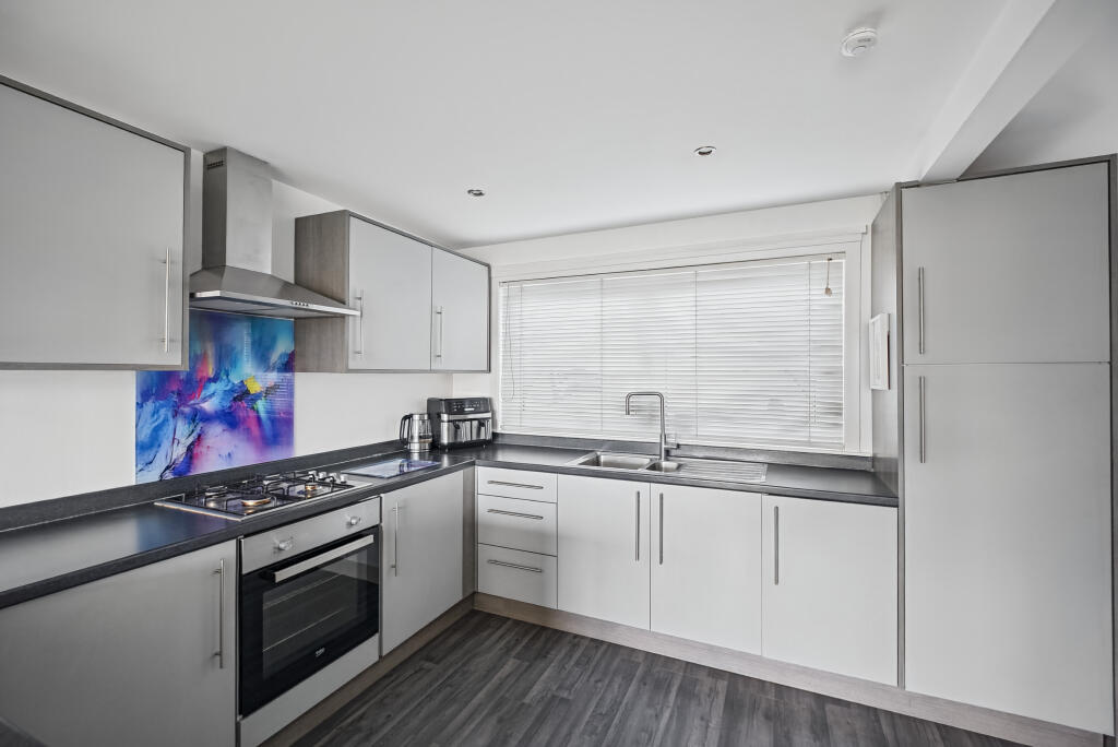 House in Motherwell - More