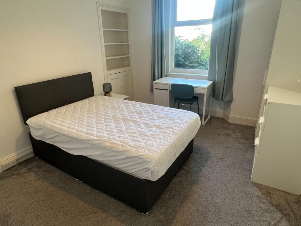 Main image of property: North Road West, Plymouth