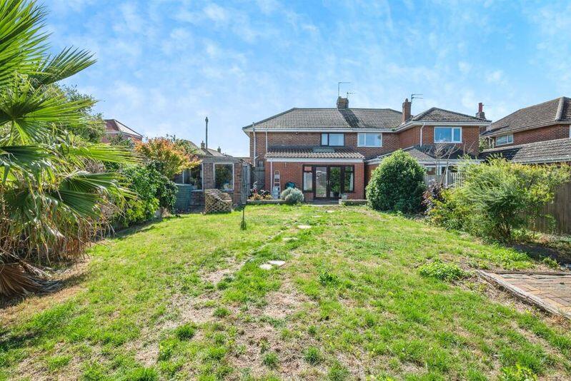 Bridge Road, Gorleston photo 3