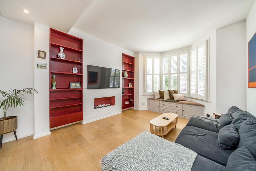 House in London - View 2