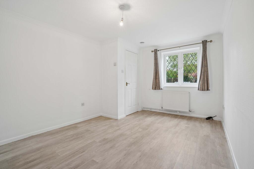 House in Vale of White Horse, Peachcroft, Abingdon on Thames - View 3