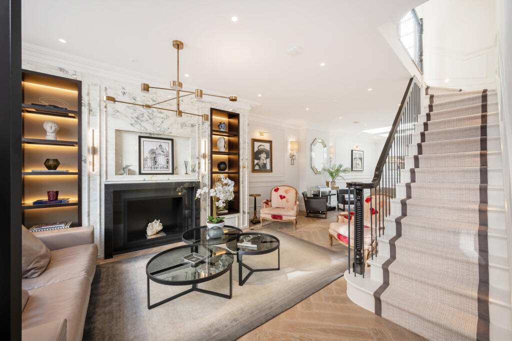 Main image of property: South Eaton Place, London, London, SW1W