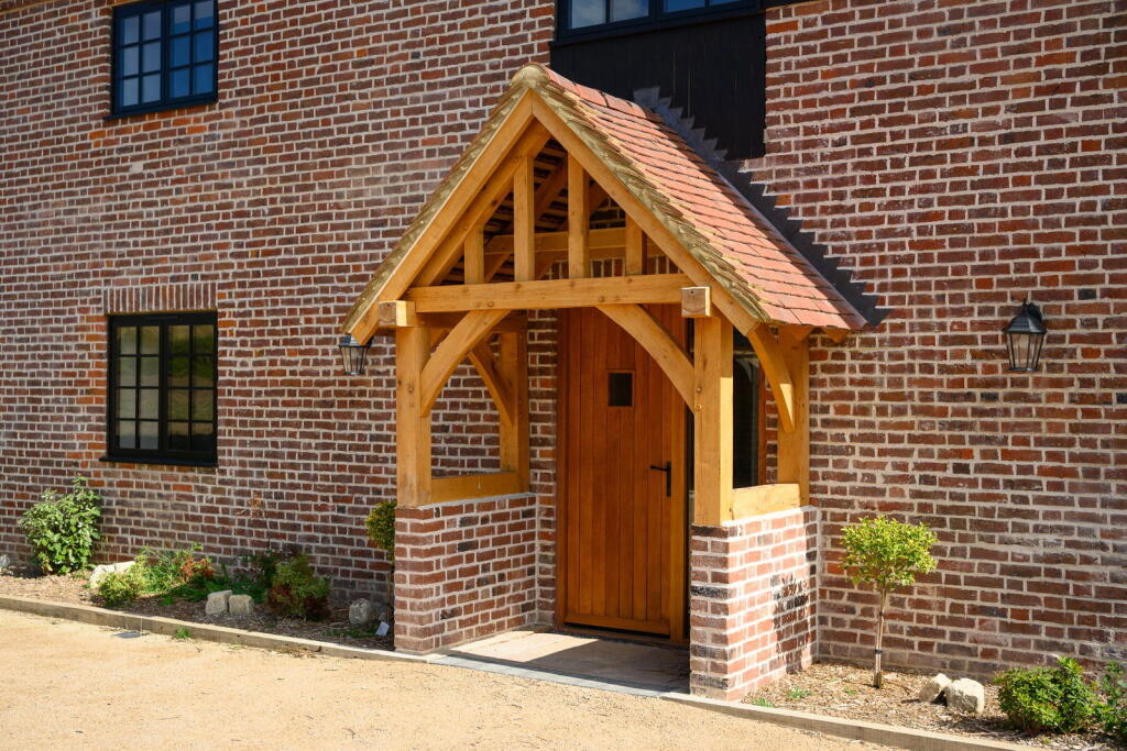 House in Canterbury - View 5
