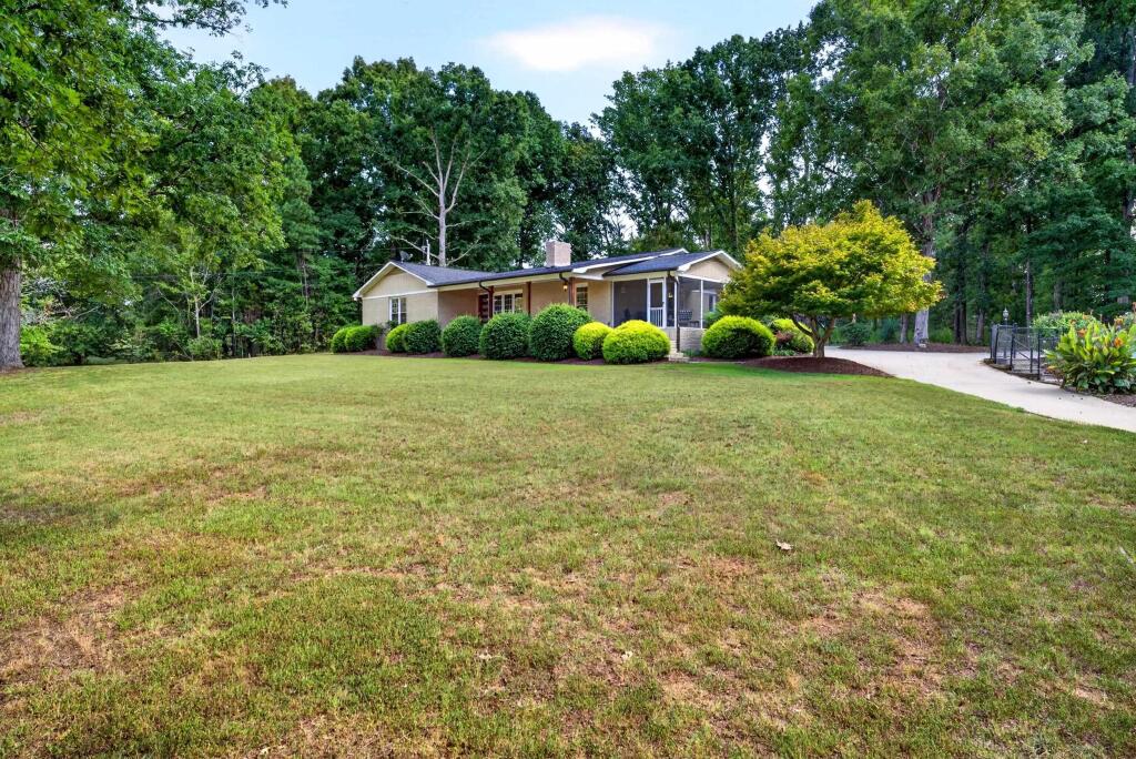 Main image of property: South Carolina, Spartanburg County, Roebuck