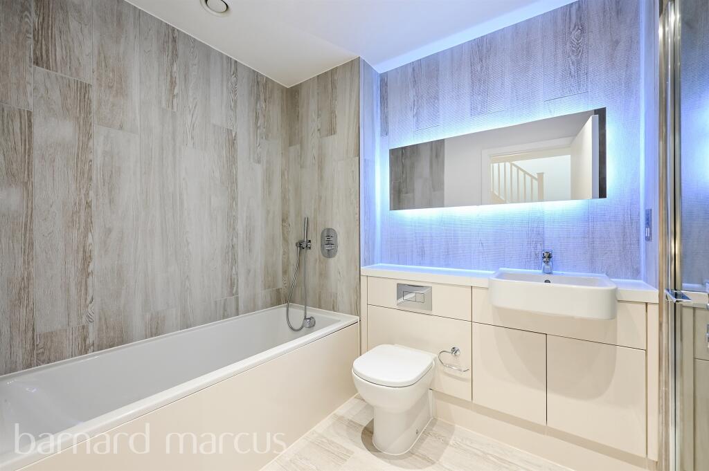 House in London, Cambium, Southfields - More
