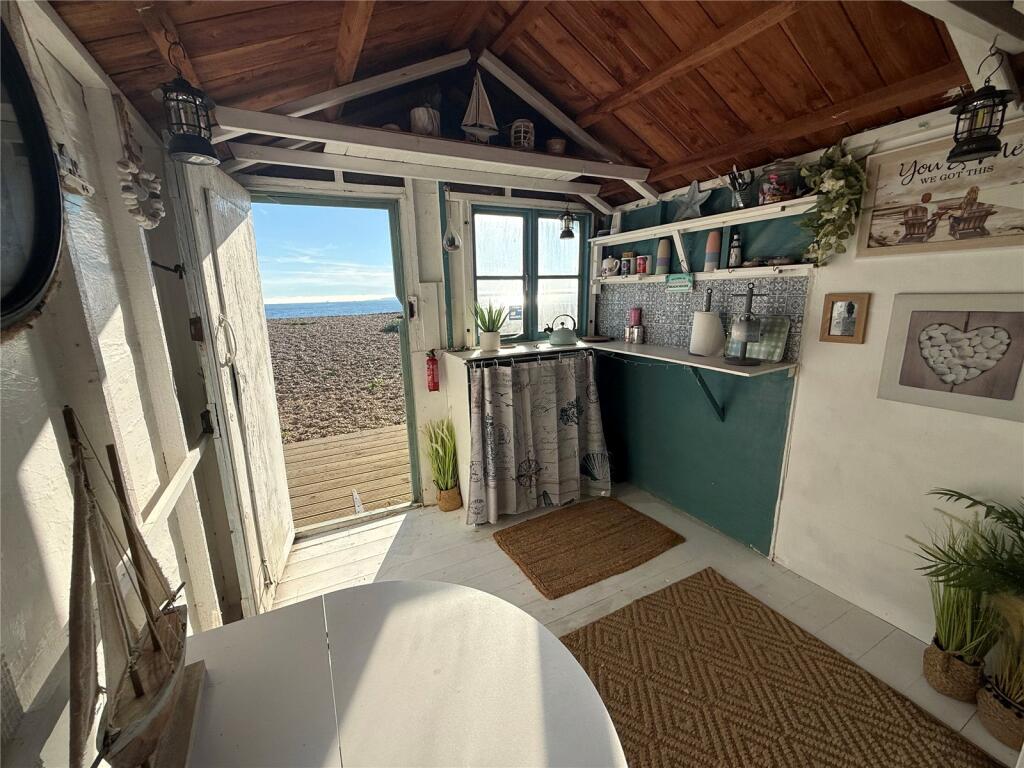 House in Havant, Sea View, South Hayling - View 4