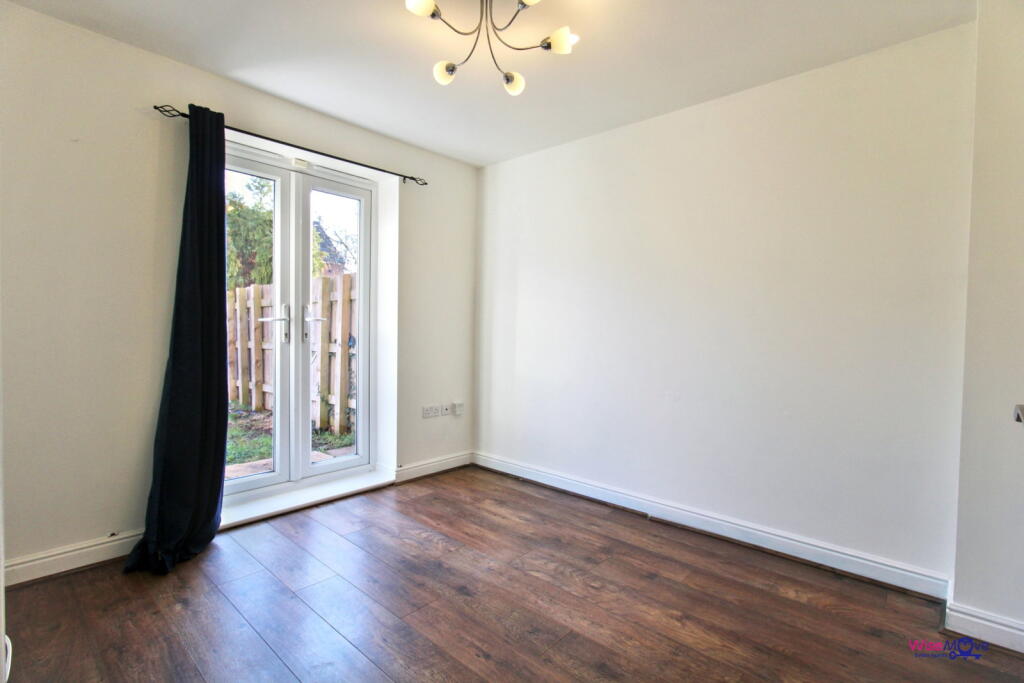 House in Widnes, Upton Rocks - More