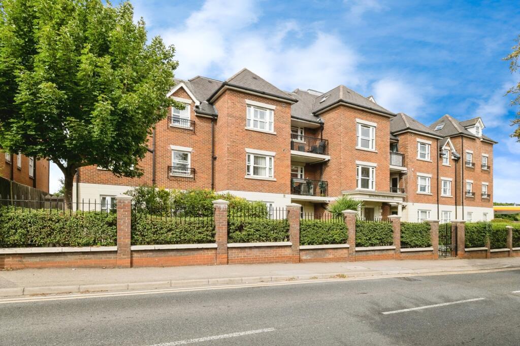 Main image of property: Manor Road, Chigwell, Essex, IG7