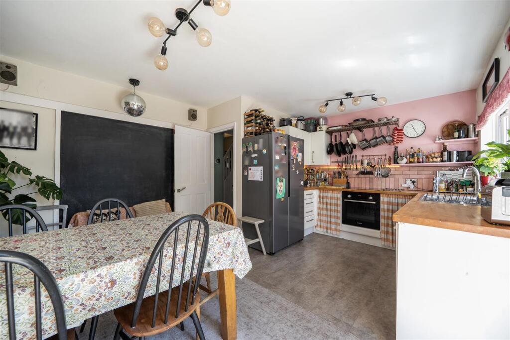 Shelldale Road, Portslade, Brighton - View 2