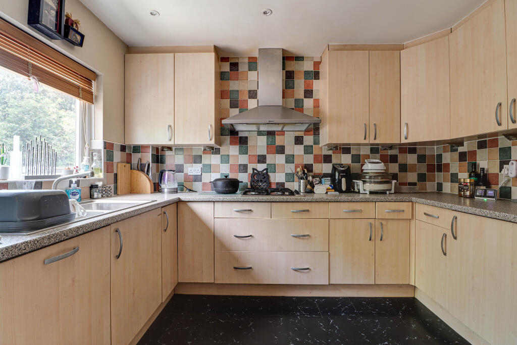 House in St Albans, Southdown, Harpenden - View 3