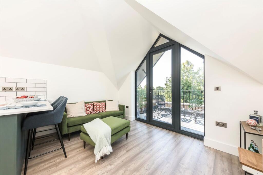 Apartment in London - View 3