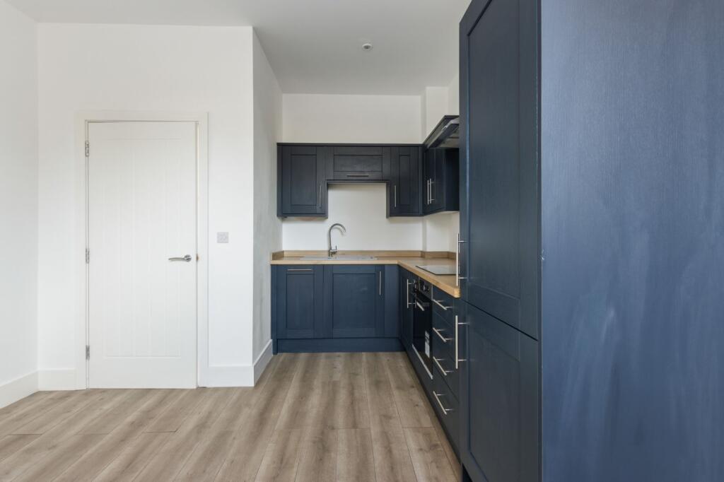House in Doncaster - View 4
