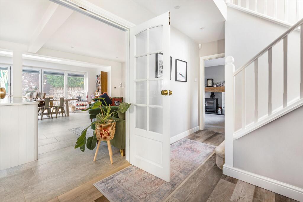 Barn Close, Gretton, Cheltenham, Gloucestershire, GL54 photo 2