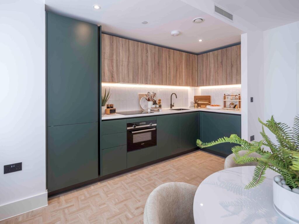 1-bed flat on One Clapham Junction, Burridge Gardens, St. John's Hill, London, SW11, £607,500