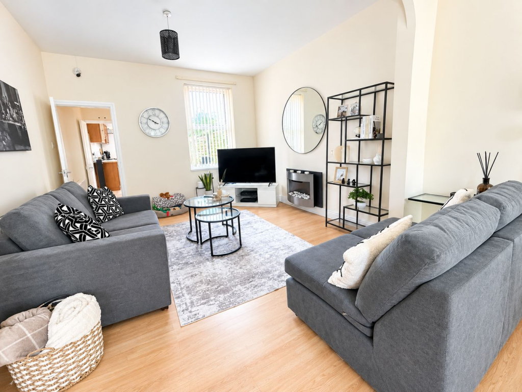 House in Walsall - View 2