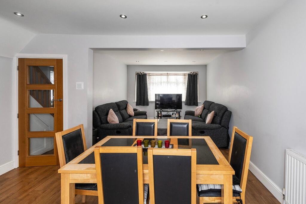 Birkdale Road, Abbey Wood, London, SE2 photo 3