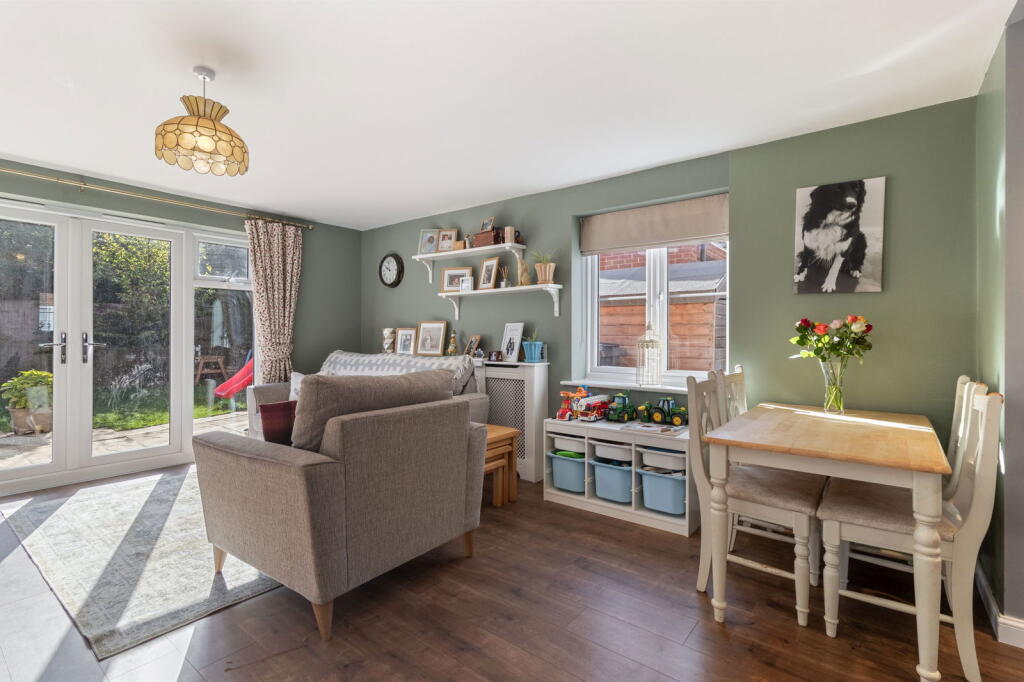 Kingston Close, Welland, Malvern, WR13 photo 4