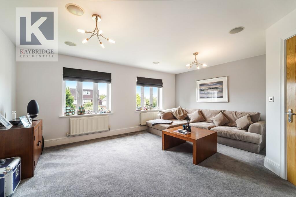 Poplar Close, Epsom, KT17 - View 2