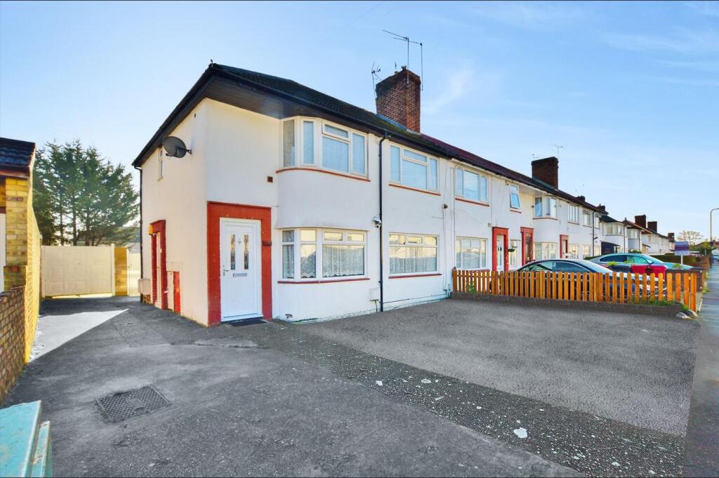 Main image of property: Cornwall Avenue, Slough