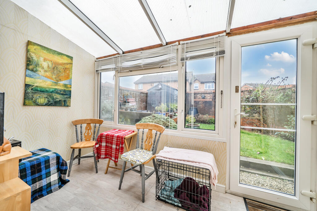 Percheron Close, Ramleaze, Swindon, SN5 5RF photo 4