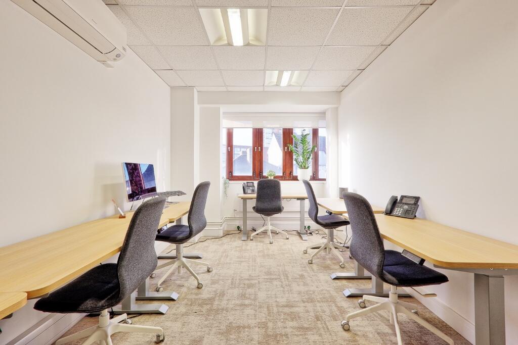 Main image of property: 27 Railway Street, Chelmsford, Essex, CM1