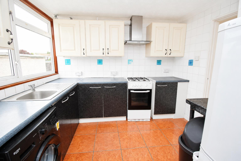 House in Harlow, Passmores - View 2