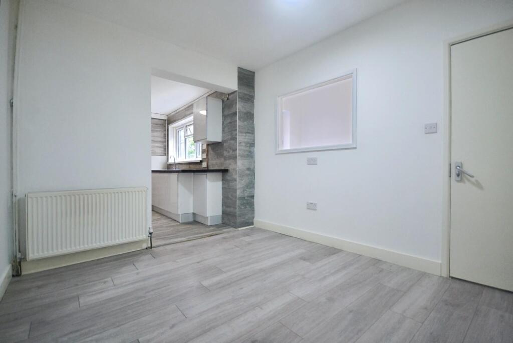 House in Reading - View 3