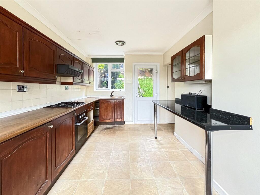 Madden Avenue, Chatham, Kent, ME5 - View 3